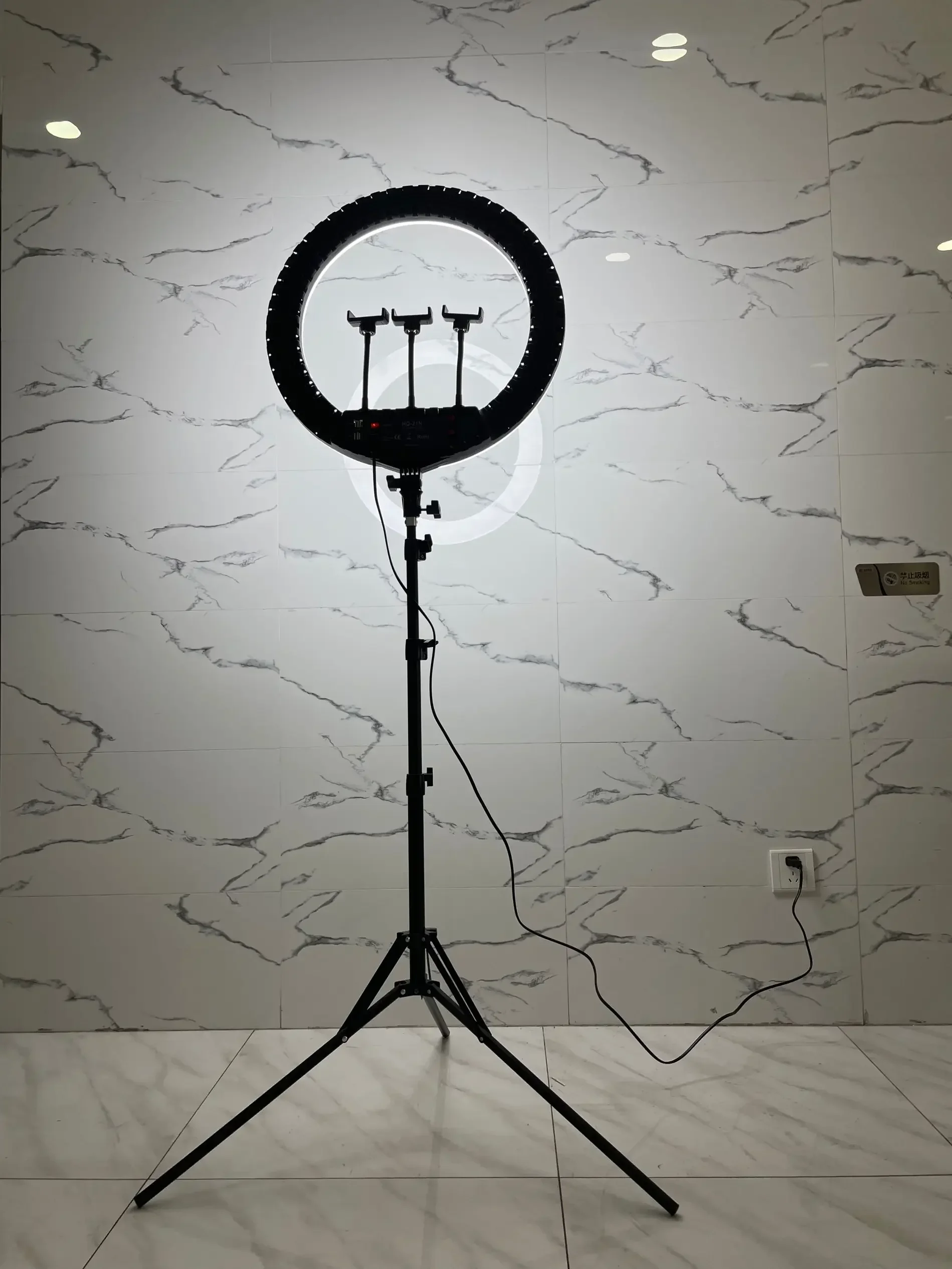 HQ-21n 21 Inch LED Ring Light  - Photography Lighting 评论和价格